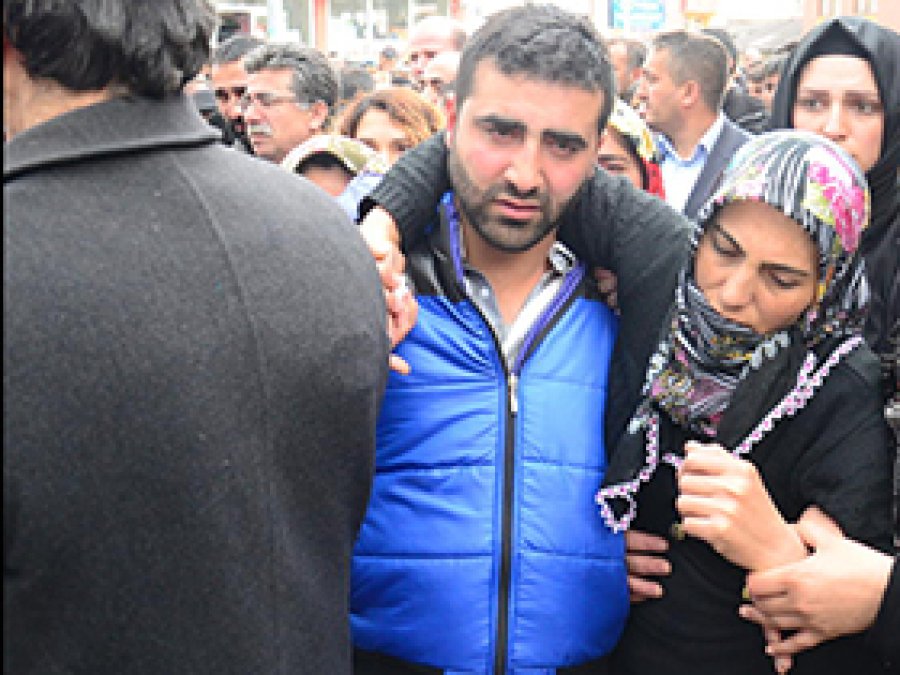Acılı Anne: Katili Bana Versinler