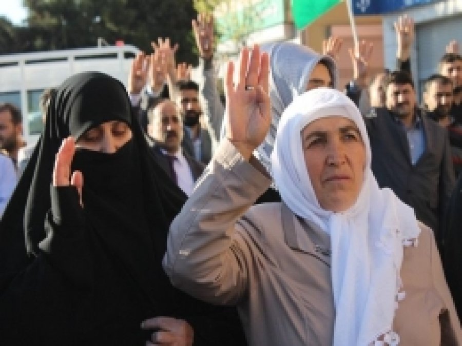'İdamlar Durdurulmalı, Tutuklular Serbest Bırakılmalı'