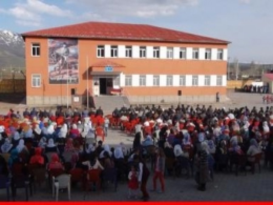 'Peygamberi Anmanın Mutluluğunu Yaşıyoruz'