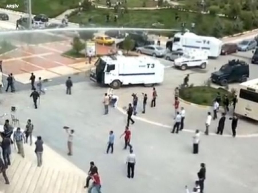Dicle Üniversitesi'nde DÜÖ-DER Tahriki Sürüyor