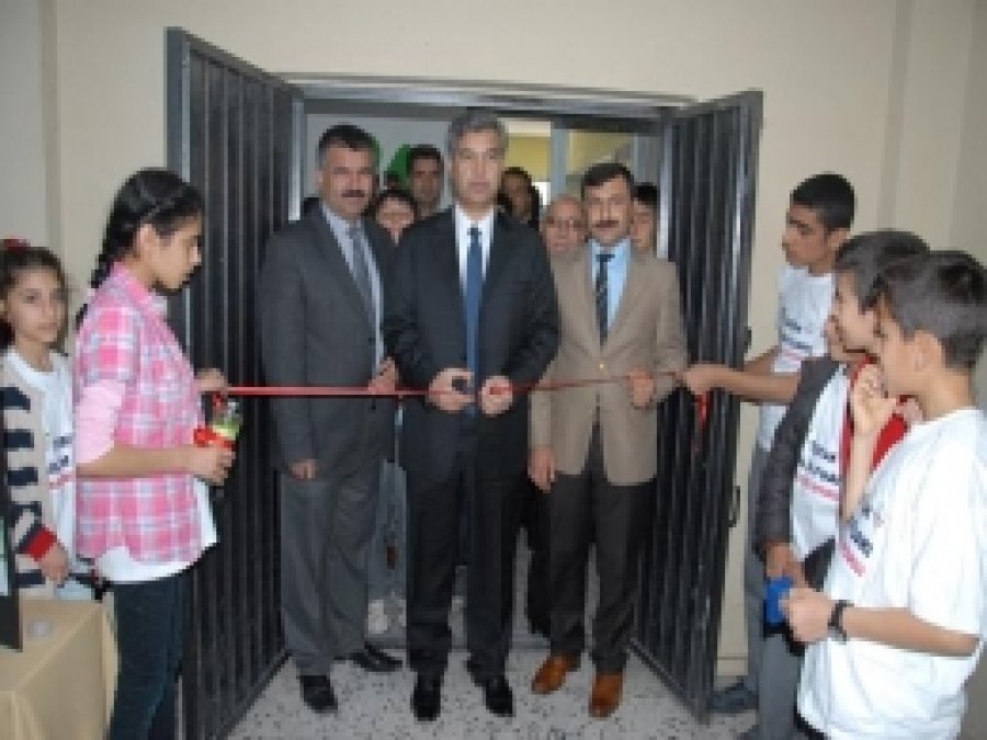 Siverekli Öğrencilerden Bilim Fuarı 