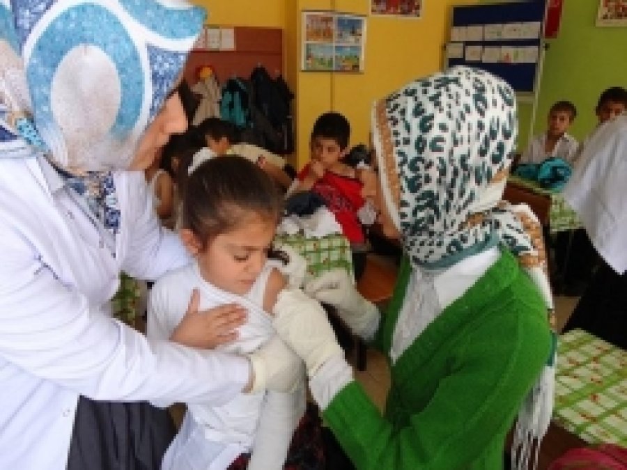 "Her Şeyin Başı Sağlık, Sağlığın Başı Aşı" 