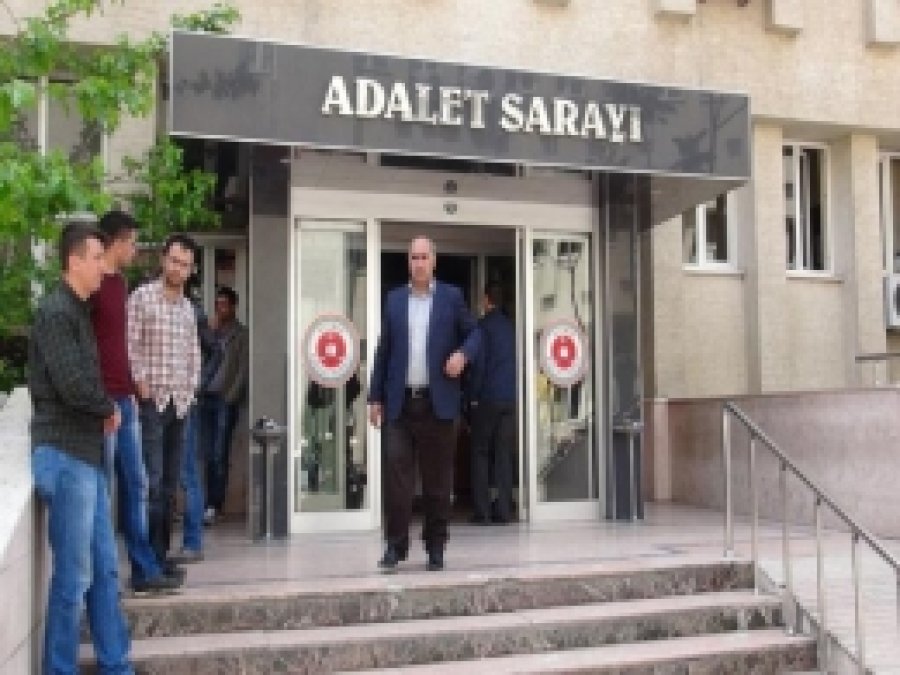 Esrar Baskınında 7 Kişi Gözaltına Alındı