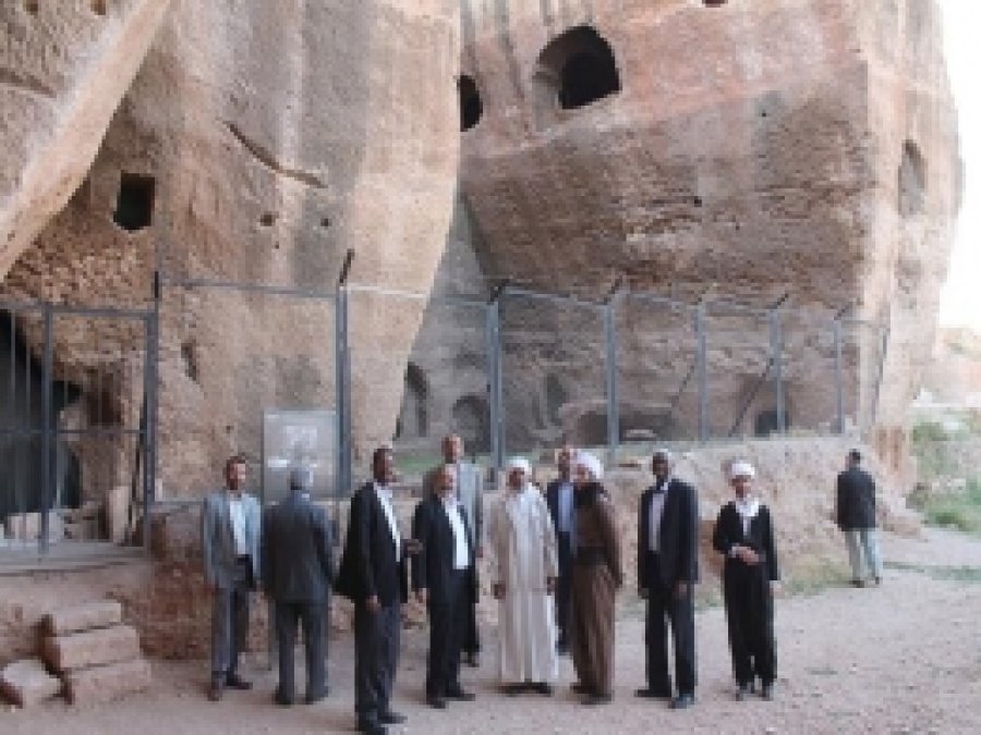 Yabancı Misafirler Mardin'de Tarihi Yerleri Gezdi