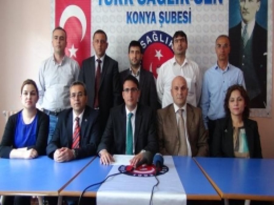 'Ebeler Birçok Sıkıntıyla Baş Başa Bırakılmıştır'