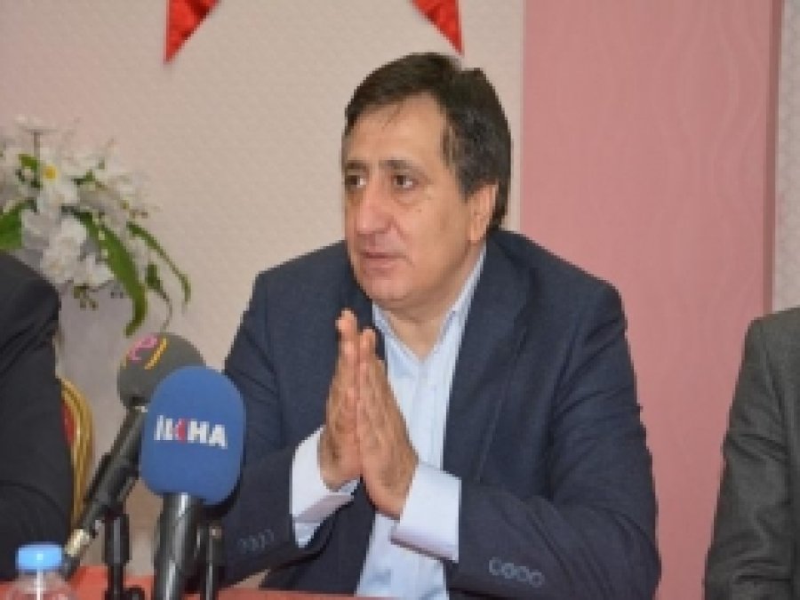 Vali Urfa'nın Sorunlarını Gazetecilerden Dinledi