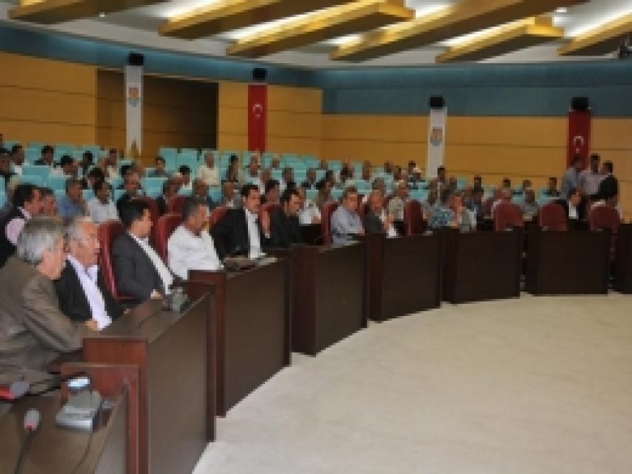Mahalleye Dönüşen Köy Muhtarlarıyla Toplantı Yapıldı