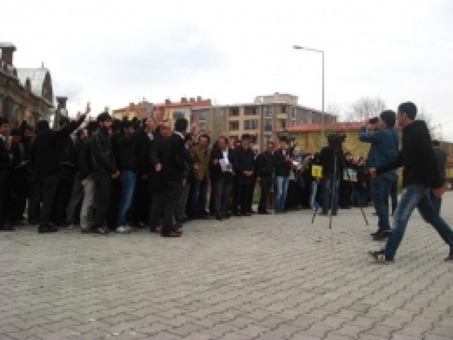 Mısır'daki İdam Kararına Kars Sessiz Kalmadı 