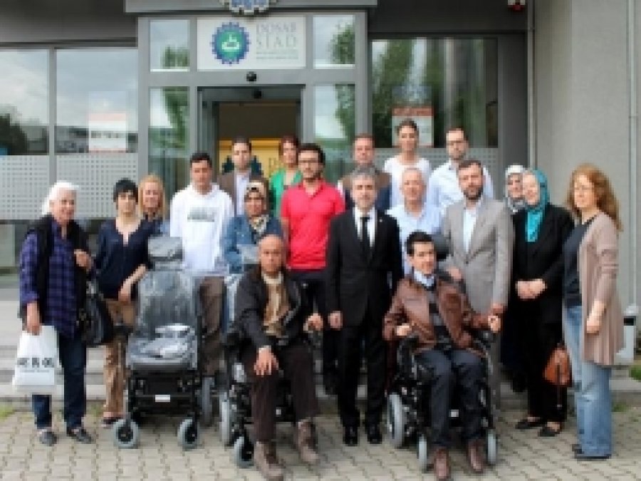 Kas Hastalarına 9 Elektrikli Araç Bağışlandı 