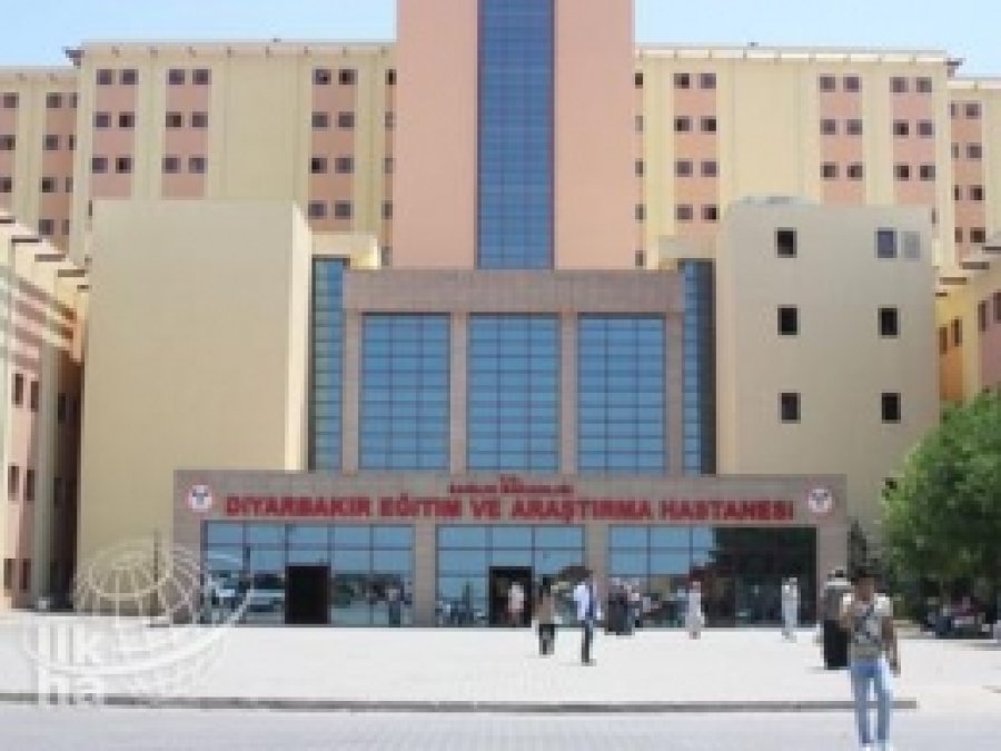 İlk Olarak Devlet Hastanelerine Başvuruyoruz