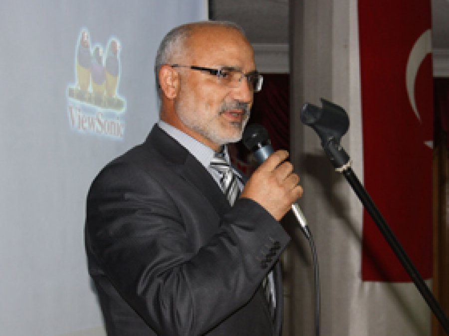 'En Büyük Hizmet Kur'an Hizmetidir'