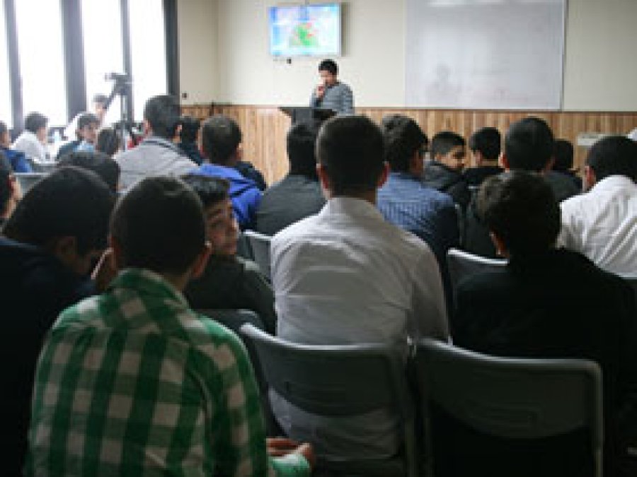Belçika'da Miniklere Özel Kutlu Doğum Programı 