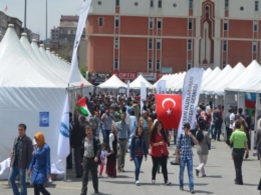 Kayseri'de '7. Uluslararası Öğrenci Buluşması' 
