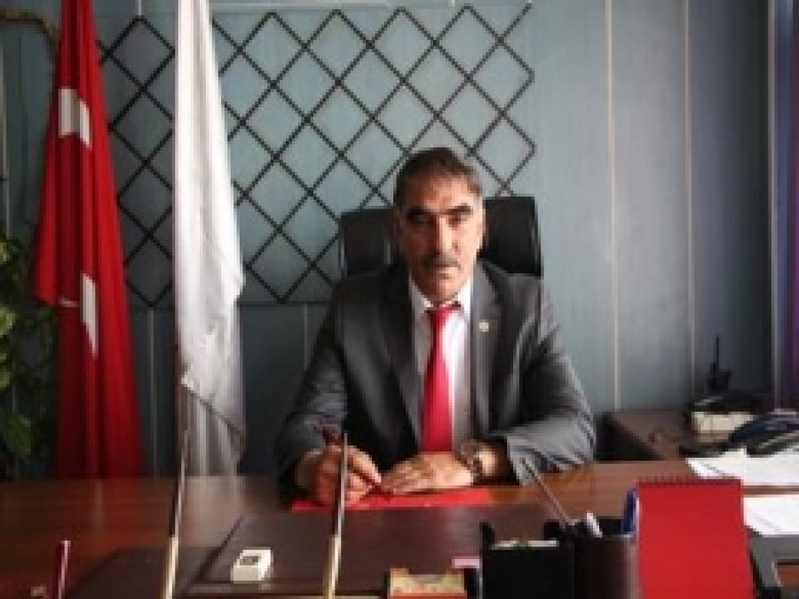 Bingöl'de Belediye ve Müftülüğe Araç Hibe Edildi
