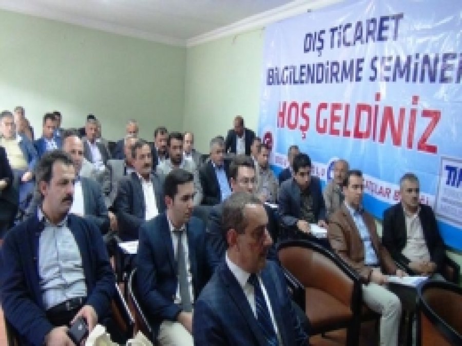 Dış Ticaret Bilgilendirme Semineri Verildi