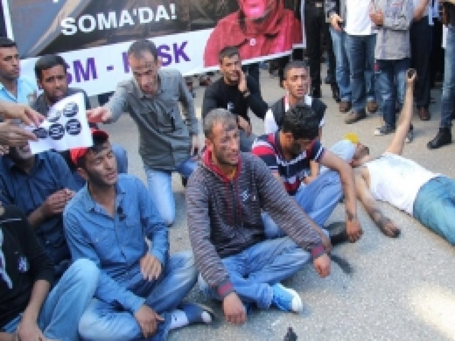 Diyarbakır'da  Soma Yürüyüşü 