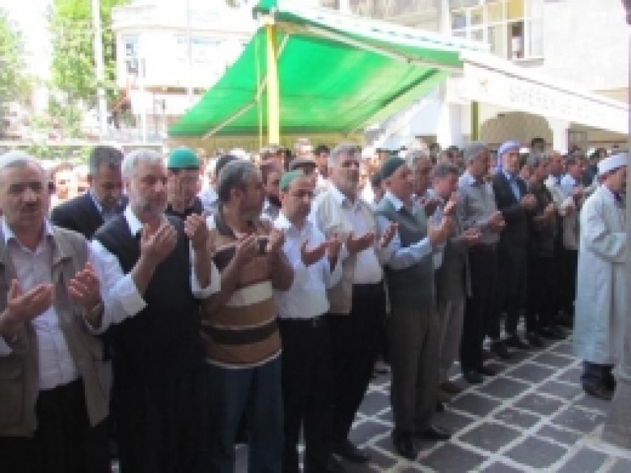 Siverek'te Somalı Madenciler İçin Gıyabı Cenaze Namazı Kılındı 