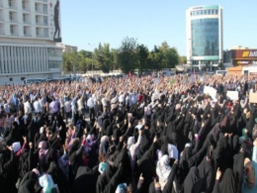 Şeyh Said Meydanı'nda PKK'ya Lanet