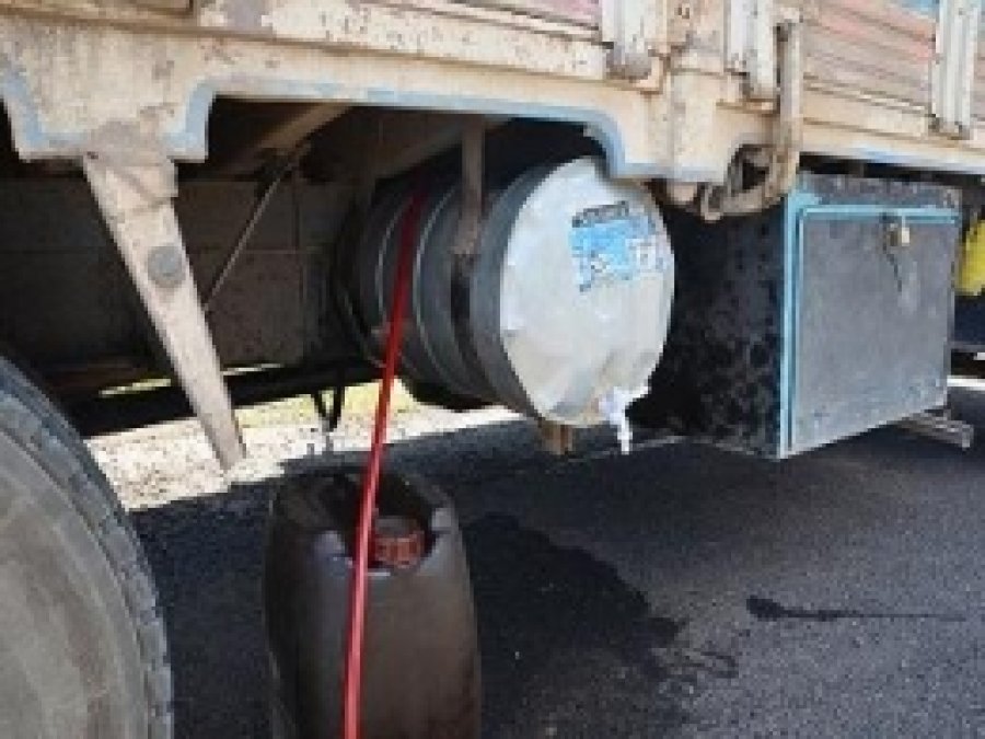 Mardin'de Kaçak Motorin Ele Geçirildi 