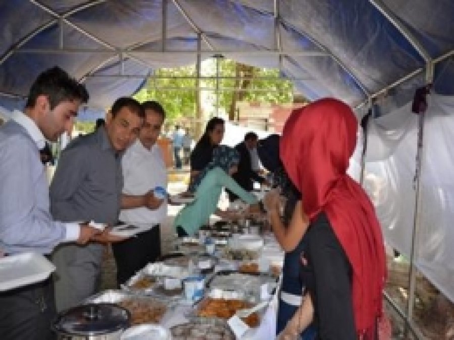 Harran Üniversitesinden Soma'ya Yardım Kermesi 