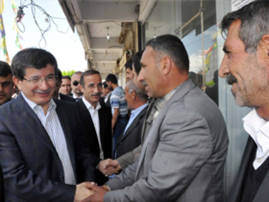 Davutoğlu: Filistin'i Unutmayacağız