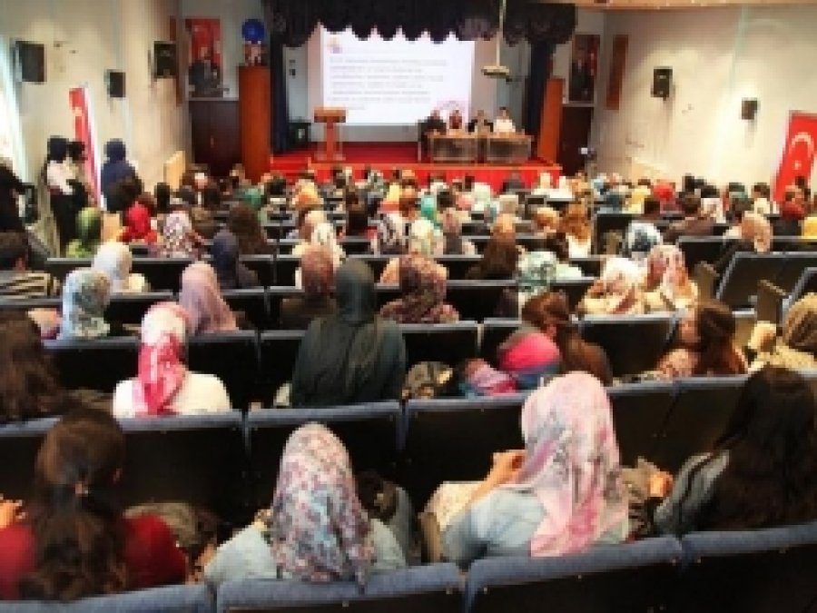 Ağrı'da 'Çocuk Ölümleri' Konulu Panel