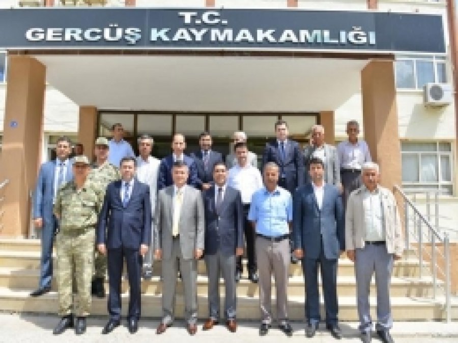 Batman Valisi Veda Ziyaretlerini Sürdürüyor 