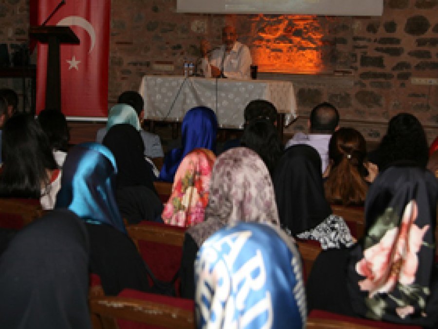 Dilipak '27 Mayıs' Konferansında Konuştu