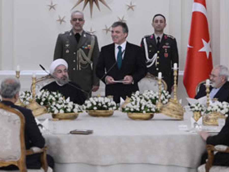 Gül, Yemekte Önemli Mesajlar Verdi