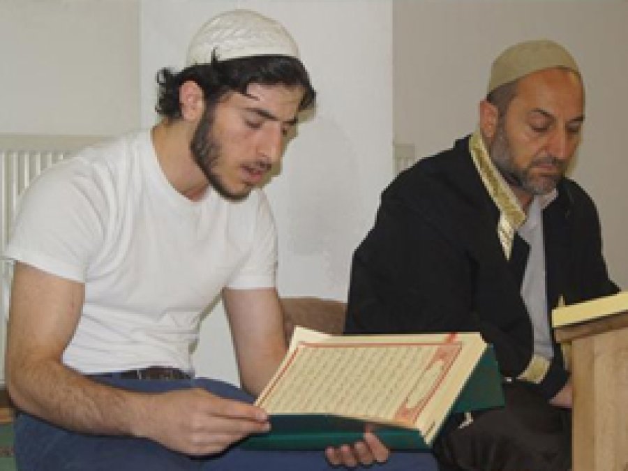 Avusturya'da  Beraat Gecesi İhya Edildi 