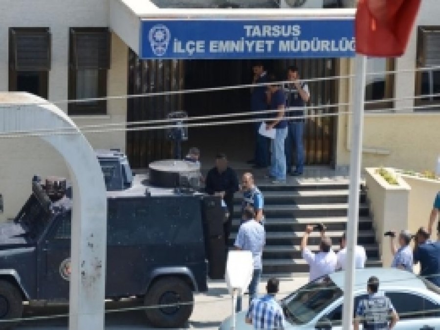 Suç Örgütü Operasyonunda 23 Gözaltı