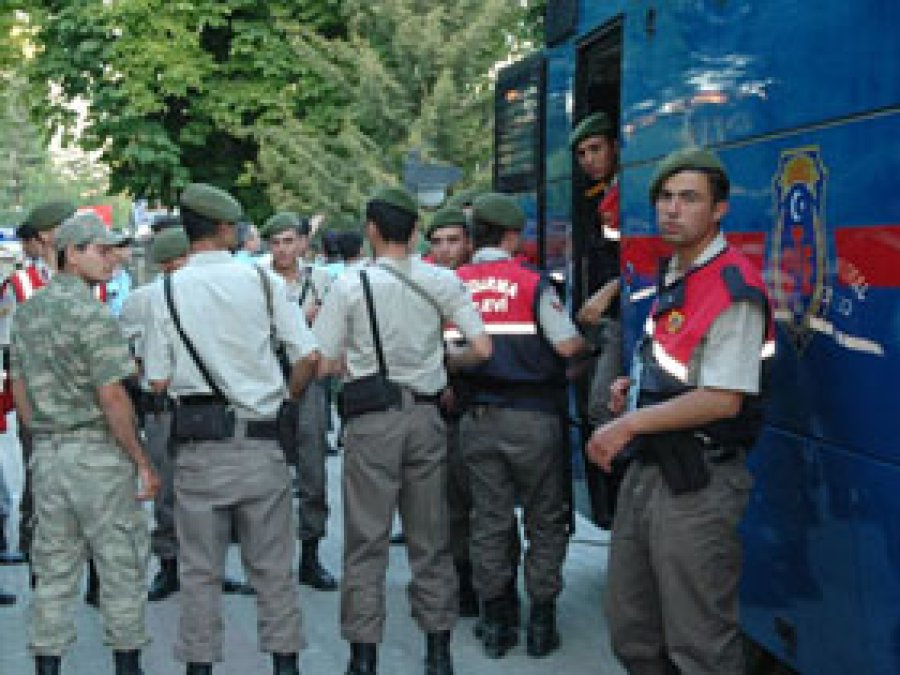 Jandarma Cezaevi Güvenliğinden Çekiliyor