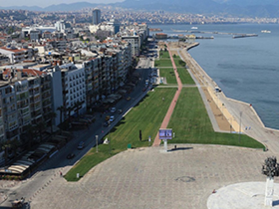 Belediyeden Esnafa Çöp Uyarısı!
