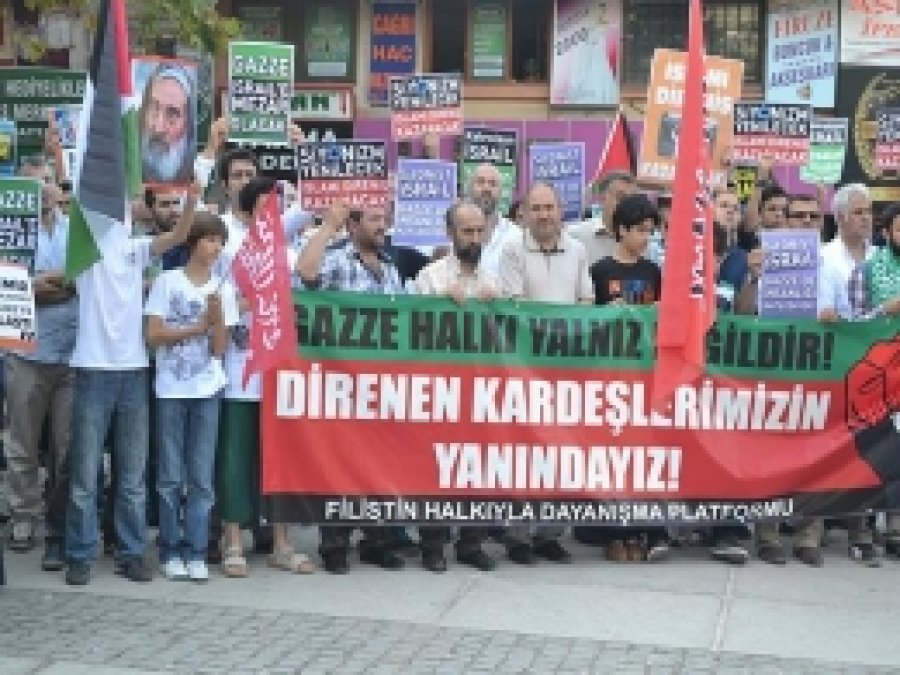 İsrail Saldırılarına Bursa'da Kınama 