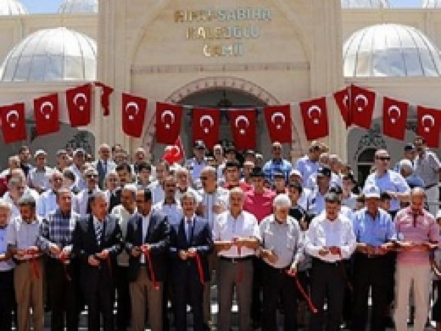 Rıfat-Sabiha Kaleoğlu Camii İbadete Açıldı 