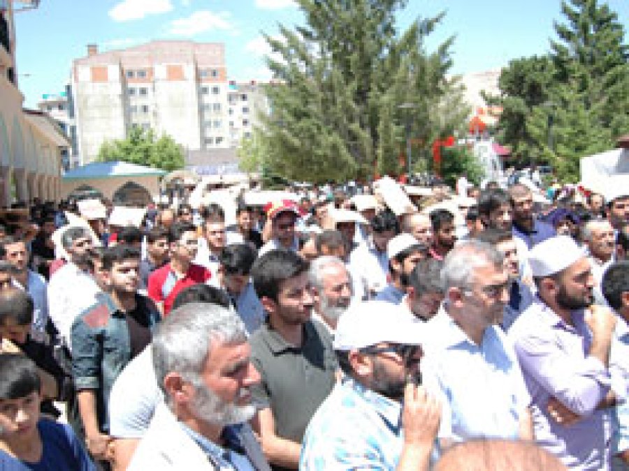 Van Halkı Gazze'deki Katliamı Lanetledi 
