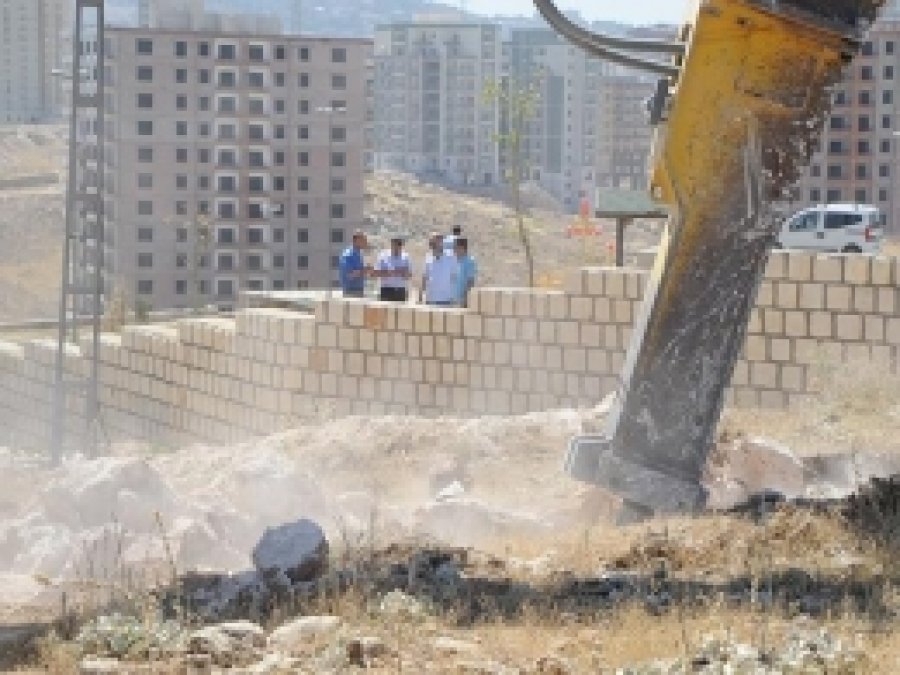 Erdoğan Parkı'na Su Çekiliyor