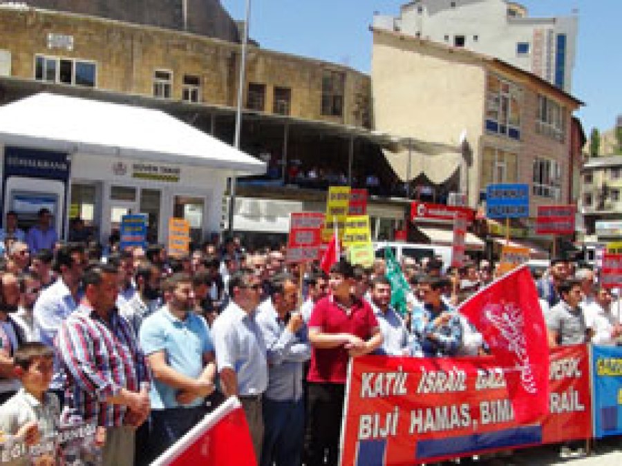 Bitlis Halkı Filistin İçin Sokağa Döküldü 