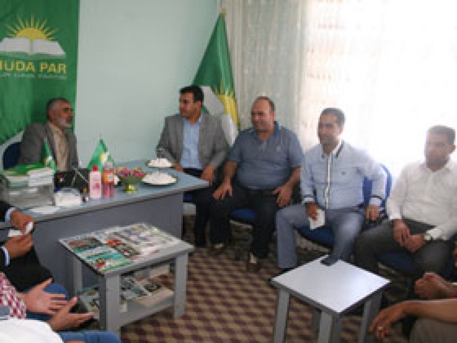 Ergani 'de AK Parti'den HÜDA PAR'a Ziyaret 