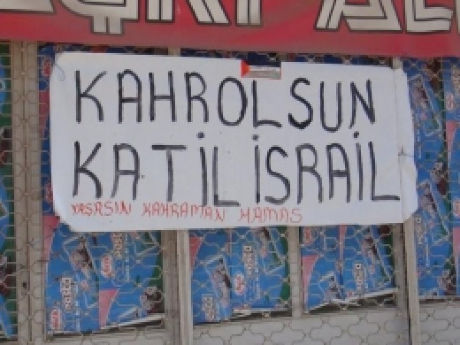 İzmirli Esnaftan İsrail'e Pankartlı Tepki 