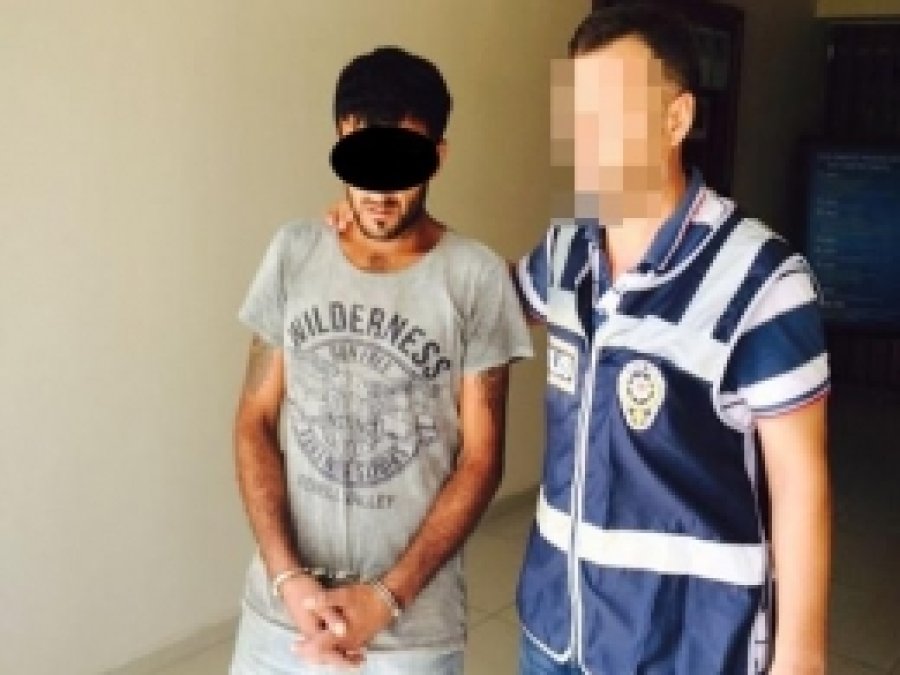 Camide Hırsızlık Yapan Şahıs Tutuklandı