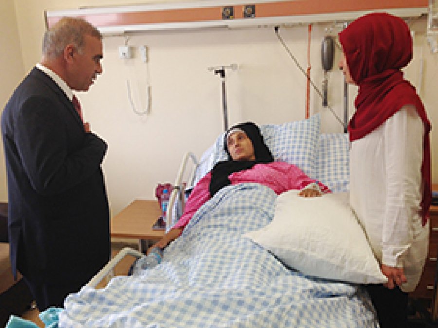 Türkiye'ye Getirilen Gazzeli Yaralılara Ziyaret 