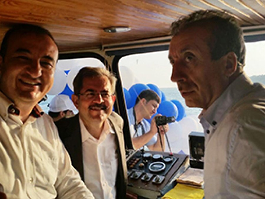 Bakan Eker Karataş'ta 'Vira Bismillah' Dedi