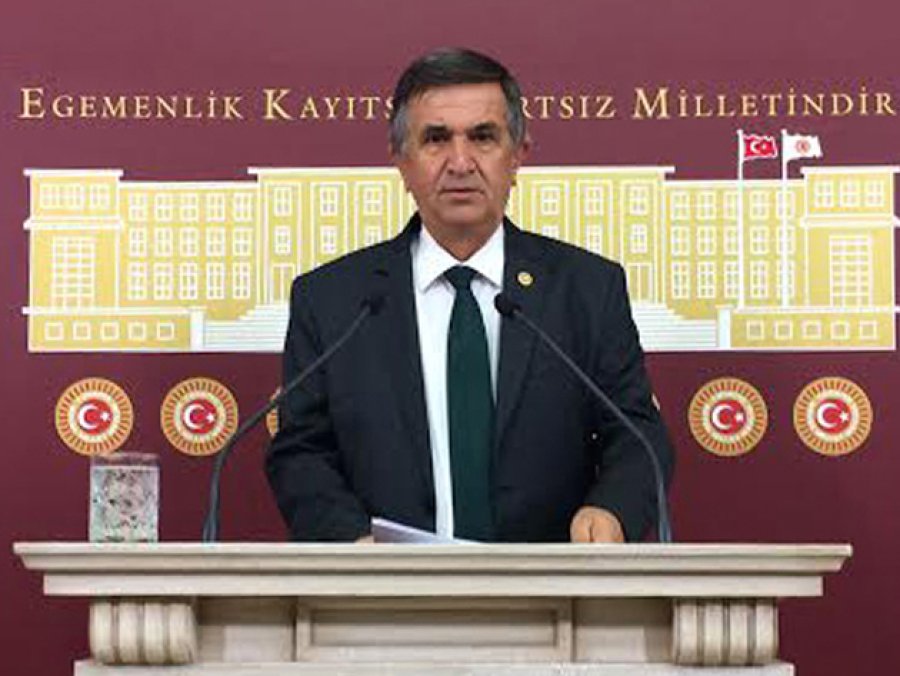 '62. Hükümet de Çiftçiyi Görmezden Geldi'