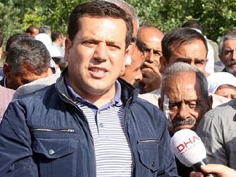 HDP'li Vekil: Silahlı Kişiler Yolumu Kesip Tehdit Etti