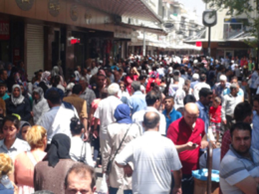 Okul Alışverişi Çarşıyı Hareketlendirdi