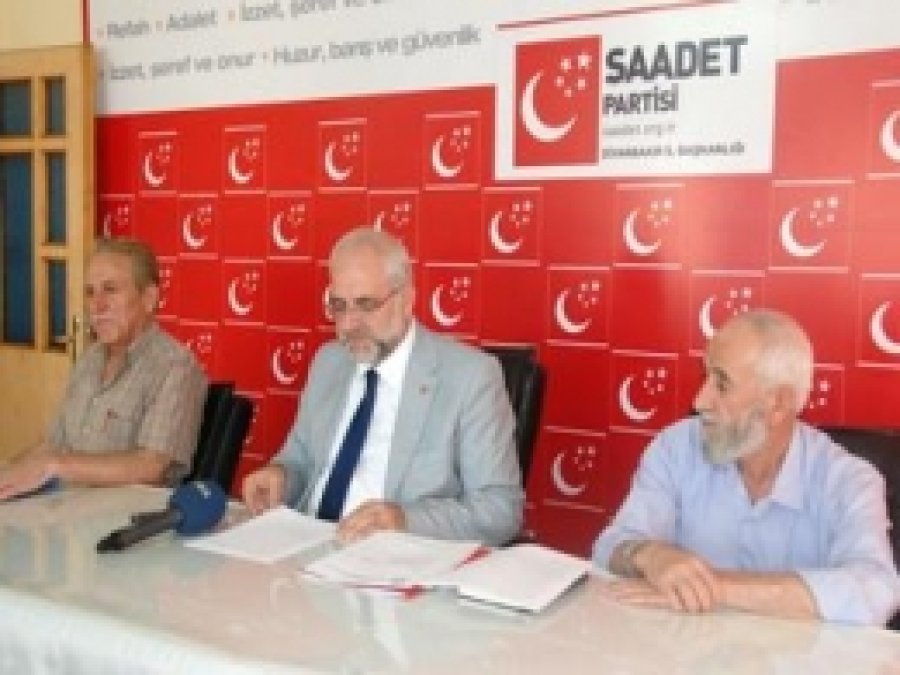 Saadet Partisi'nden Basın Toplantısı 
