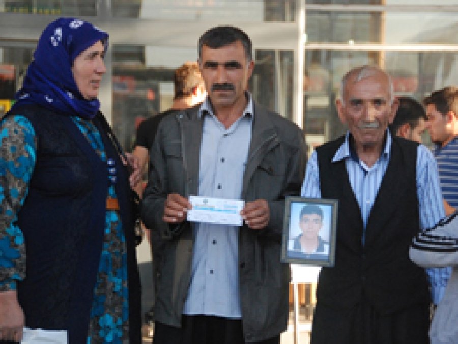 Başbakan, Çocukları Kaçırılan Aileleri Kabul Etti 
