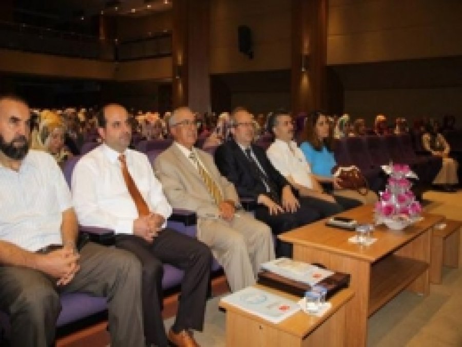 Kur'an Kursu Öğreticilerine Eğitim Seminerleri