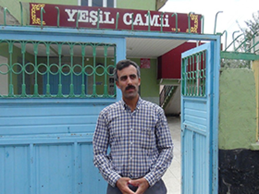 Camide Kalmak İsteyenleri Polise Şikayet Etti 